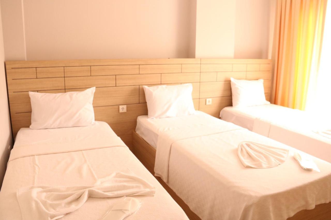 Agva Rex Otel Buitenkant foto